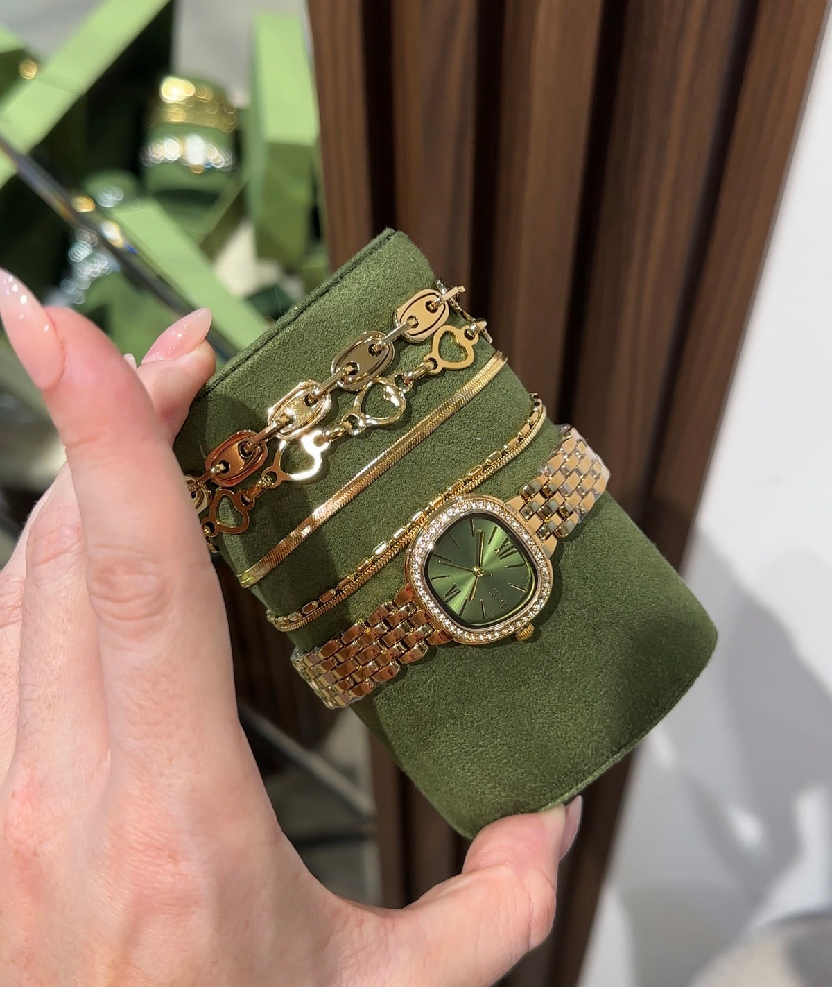 Green coffret