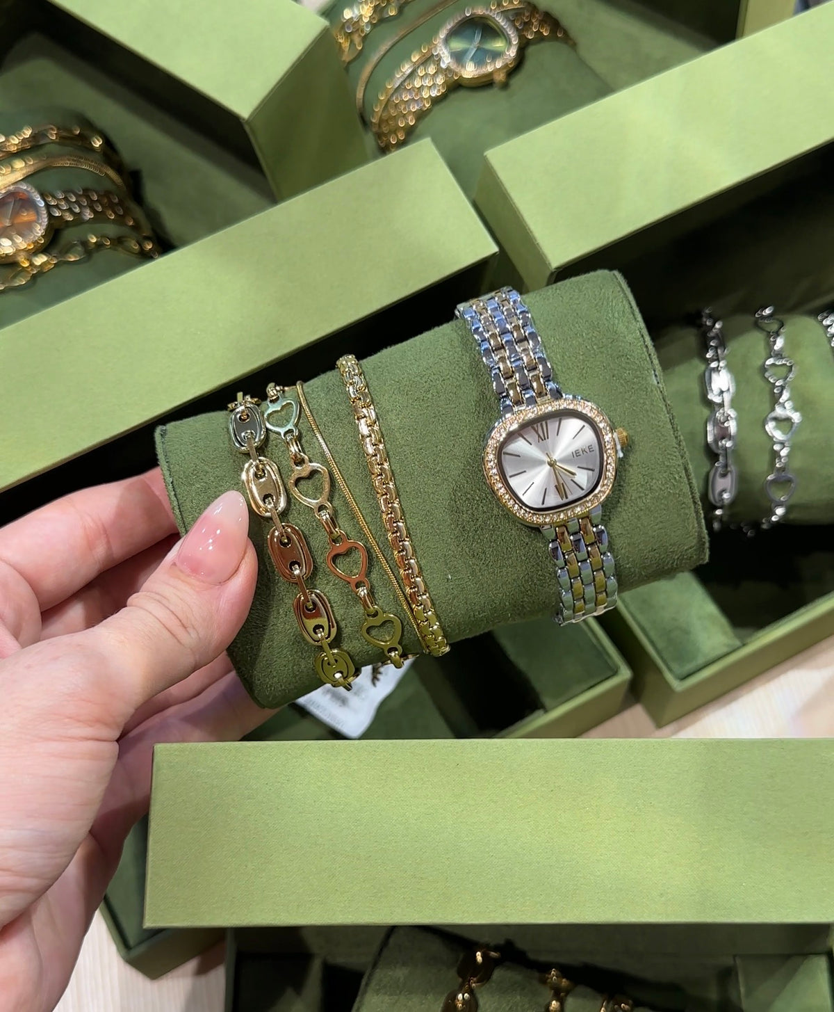 Green coffret