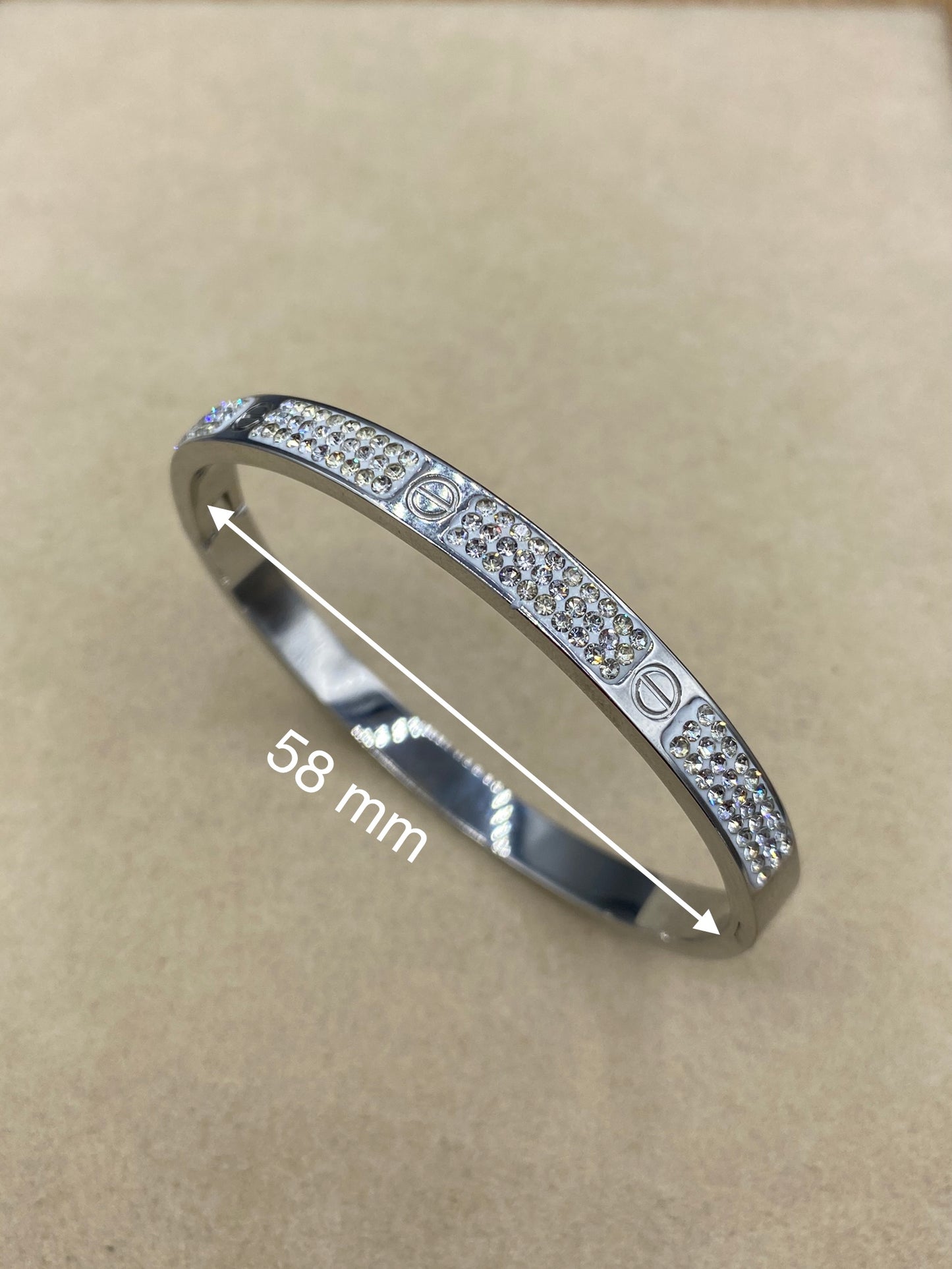Bracelet CRT perlé R066